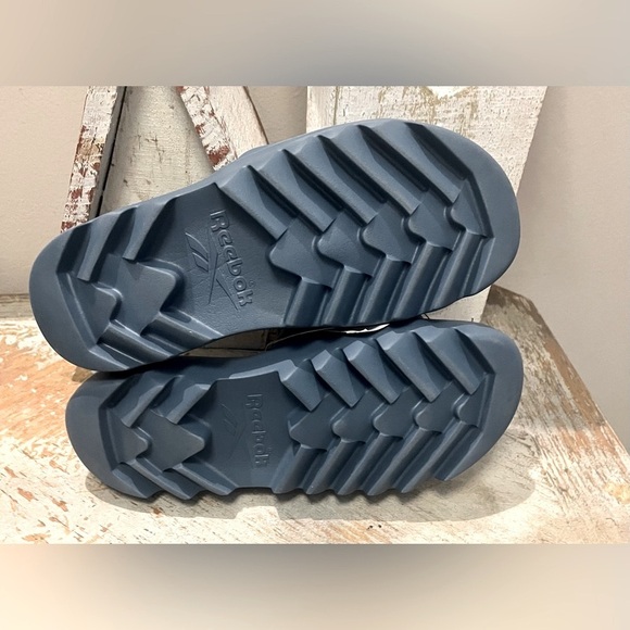 Reebok Cardi B Chunky Straps Blue Slide Sandals NWT Size 11 - Picture 7 of 8